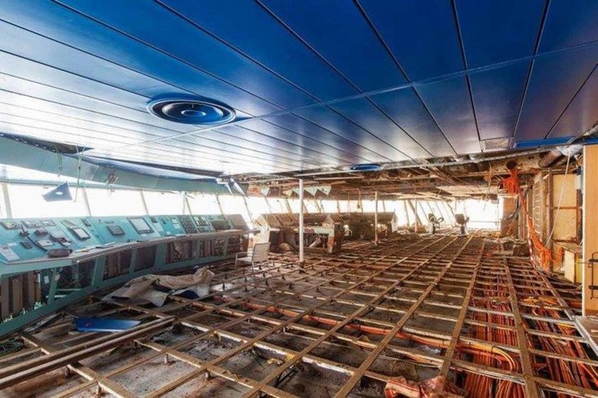 Costa Concordia: Δείτε πώς είναι το εσωτερικό του πλοίου – Νέες φωτογραφίες 