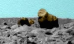 Είναι αυτός ένας… γορίλας στον Άρη; Νέες φωτογραφίες διχάζουν συνωμοσιολόγους και επιστήμονες (vid)