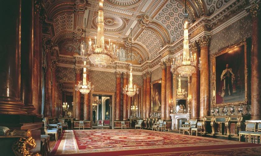 Εντυπωσιακές εικόνες: Δείτε πώς είναι το σπίτι της Βασίλισσας Ελισάβετ (pics+vid)