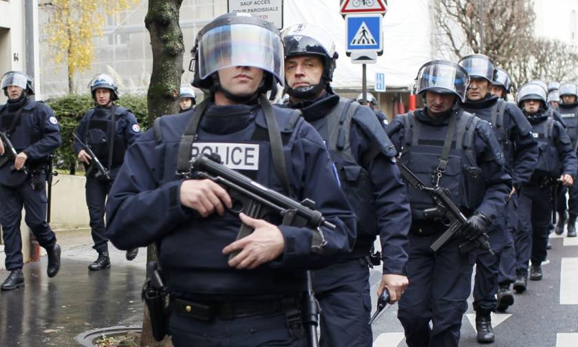 Κατηγορίες για τρομοκρατία σε Βέλγο για τις επιθέσεις στο Παρίσι