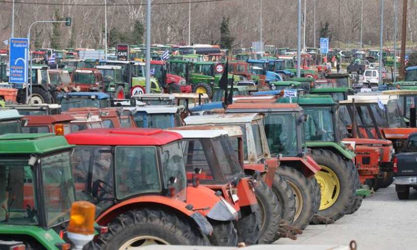 Έβρος: Οι αγρότες απέκλεισαν το τελωνείο του Ορμενίου