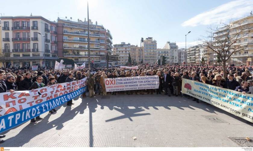 Θεσσαλονίκη: Δυναμική κινητοποίηση των επιστημονικών φορέων κατά του ασφαλιστικού