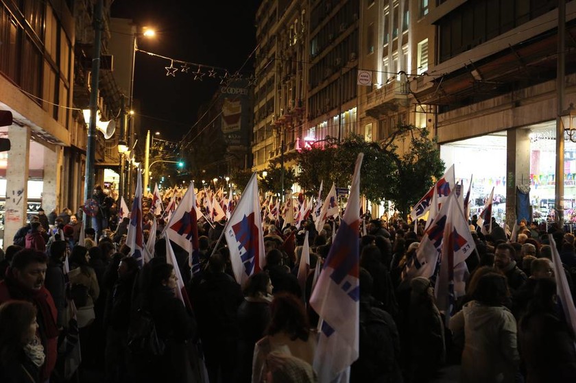 Μεγάλα συλλαλητήρια από ΠΑΜΕ και ΑΔΕΔΥ για το ασφαλιστικό (photos)