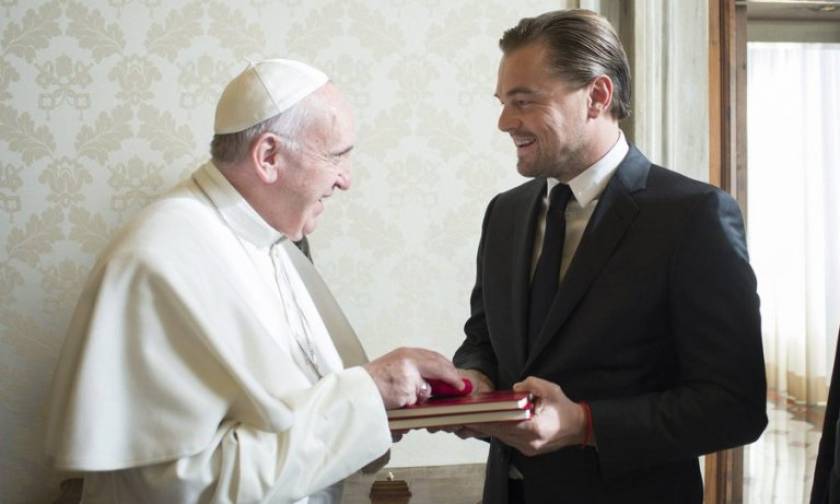 O Λεονάρντο ντι Κάπριο συνάντησε τον Πάπα στο Βατικανό (pic+vid)