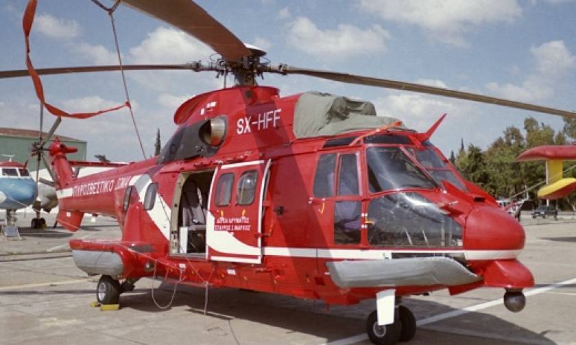 Τώρα αεροκομιδή δύο ασθενών απο Τήνο και Πάρο, με ελικόπτερο της Πυροσβεστικής