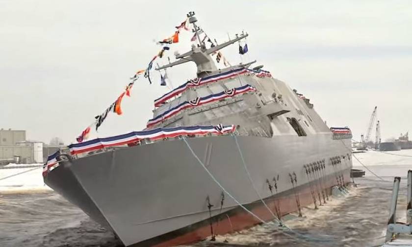 Εντυπωσιακή καθέλκυση πλοίου από το πολεμικό ναυτικό των ΗΠΑ (vid)