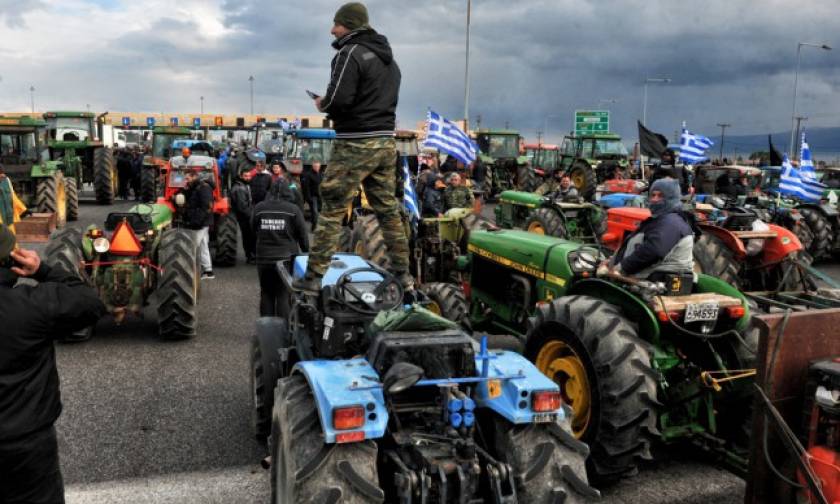 Απεργία: Διαμαρτυρία της Βουλγαρίας για τα μπλόκα των Ελλήνων αγροτών στα σύνορα