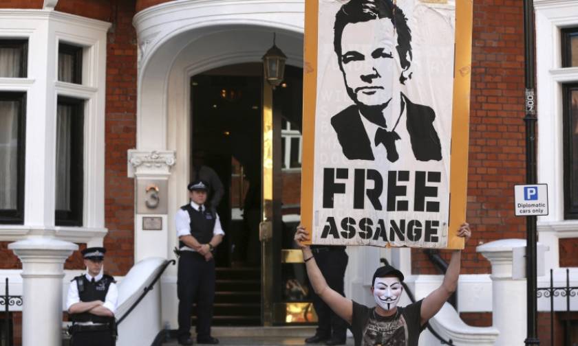 Δικαίωση του Τζούλιαν Ασάνζ: Κρατείται  αυθαιρέτως απεφάνθη ο ΟΗΕ - Δείτε live εικόνα