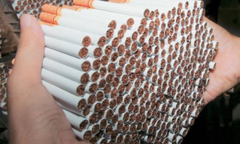 Σύλληψη 20χρονου στη Σαλαμίνα με 3.000 πακέτα λαθραίων τσιγάρων