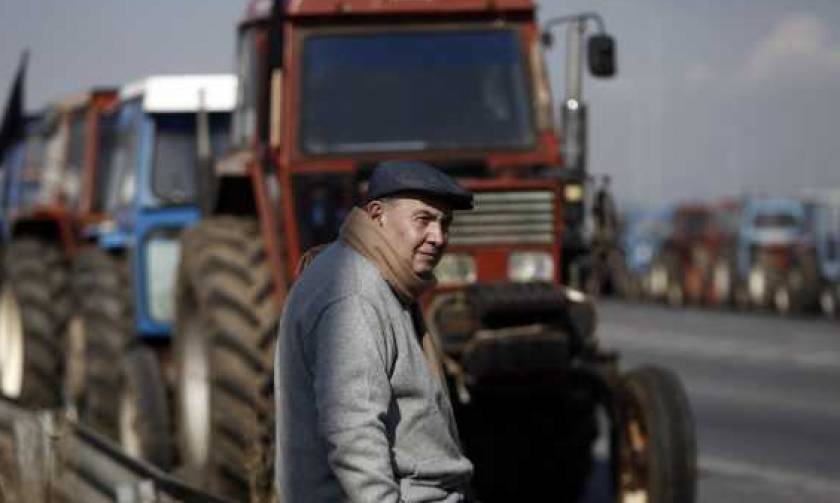 Μπλόκα αγροτών: Κλειστά τα Τέμπη και η εθνική οδός Αντίρριου – Ιωαννίνων την Παρασκευή