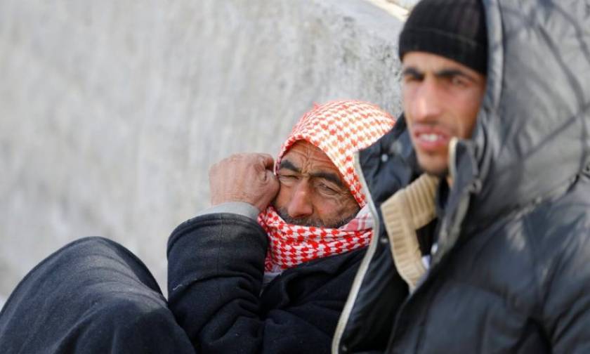 On Turkish side of border, Syrian refugees wait and worry