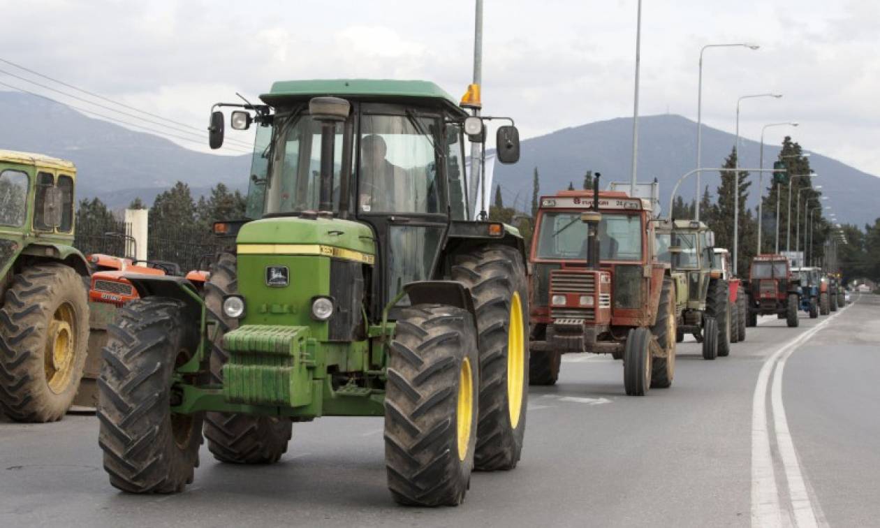 Διαμαρτυρία οδηγών επί βουλγαρικού εδάφους για τα αγροτικά μπλόκα