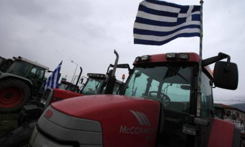Επαφές αγροτών με Κουρουμπλή και Μπούτα για την κάθοδο τρακτέρ στην Αθήνα