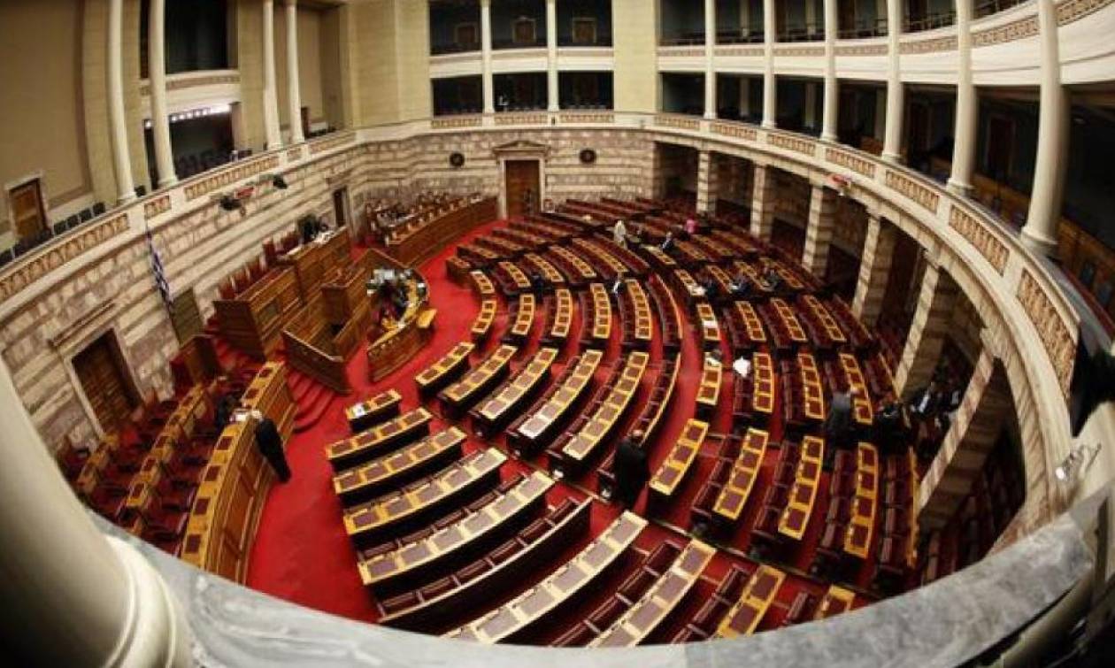 Το απόγευμα η τροπολογία για τις τηλεοπτικές άδειες στην Ολομέλεια της Βουλής
