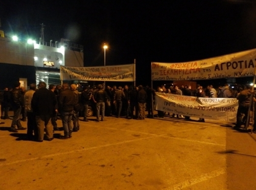 Μπλόκα αγροτών: Αναχώρησαν για τον Πειραιά εκατοντάδες αγρότες από την Κρήτη (pics)
