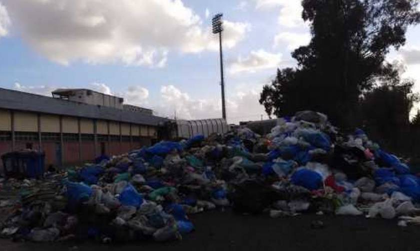 Λύση για τα σκουπίδια της Ηλείας: 4.500 τόνοι μεταφέρονται στην Αιτωλοακαρνανία
