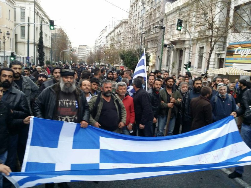 Αγρότες στην Αθήνα: Και η Κρήτη στη «μάχη» - «Πότε θα κάνει ξαστεριά» (video+photos)