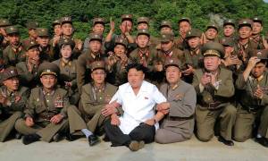 Ο Κιμ Γιονγκ Ουν σε εικόνες: Οι πιο παράξενες φωτογραφήσεις του ηγέτη της Βόρειας Κορέας