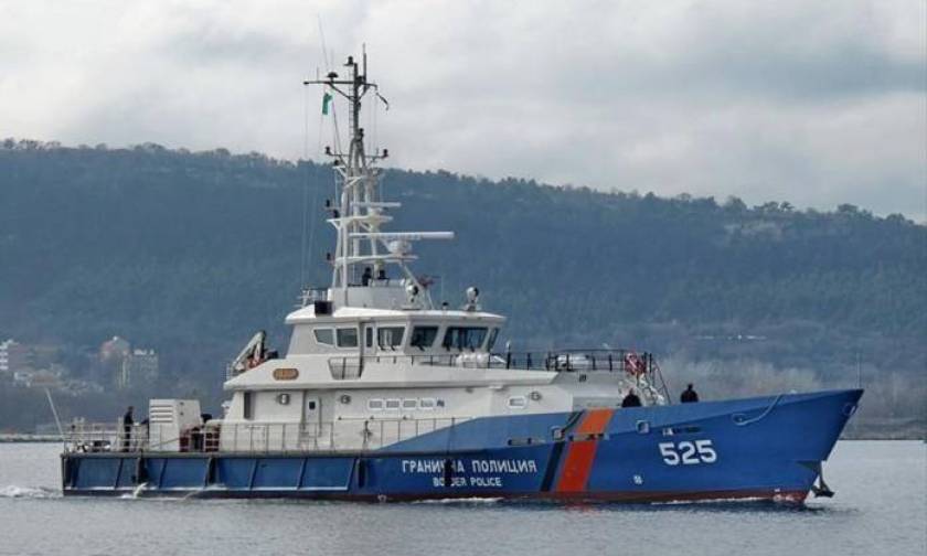Λέσβος: Πλοίο της Frontex περισυνέλεξε τουλάχιστον 900 μετανάστες