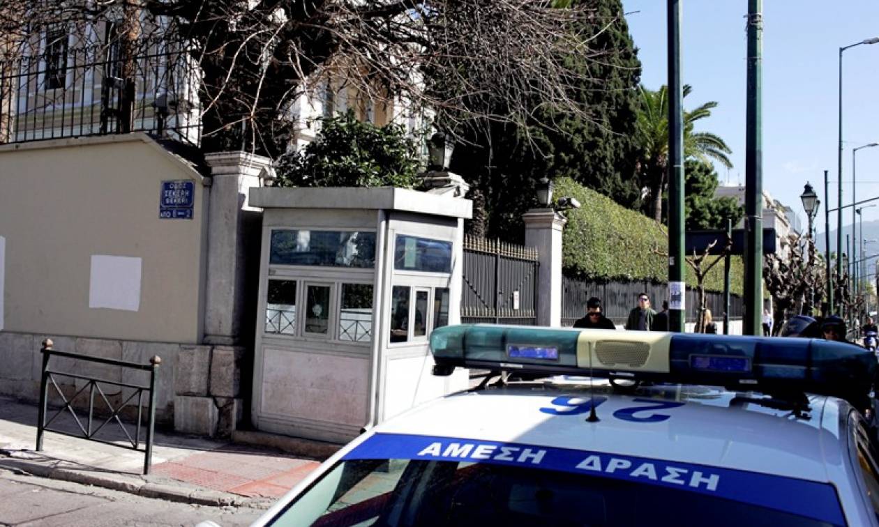 Κολωνάκι: φάρσα το τηλεφώνημα για βόμβα στην Ιταλική Πρεσβεία