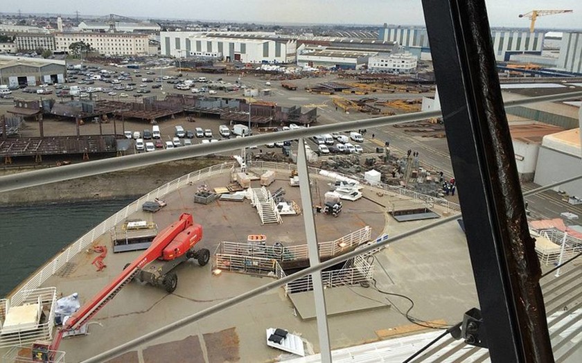 Γαλλία: Δείτε πώς κατασκευάζεται το μεγαλύτερο κρουαζιερόπλοιο στον κόσμο! (pics)