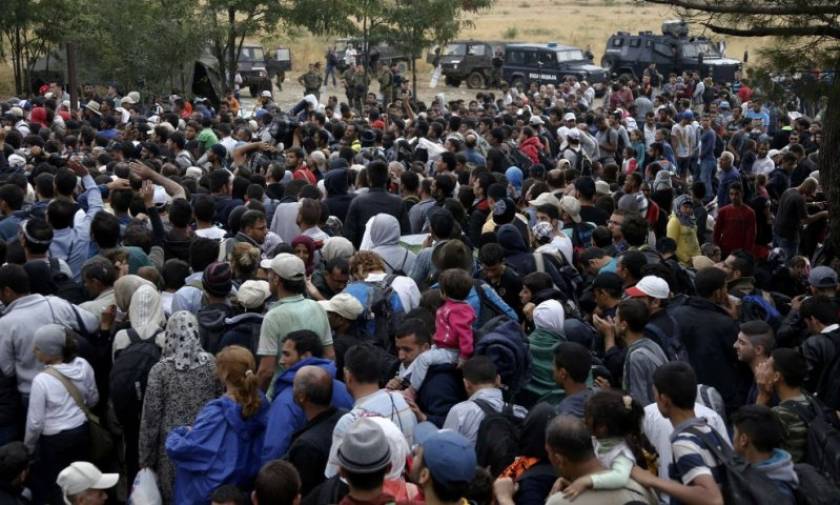 Τα Σκόπια έκλεισαν τα σύνορα - χιλιάδες εγκλωβισμένοι στην Ειδομένη