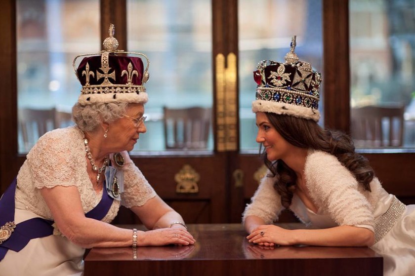 O παράξενος κόσμος των σωσιών της Βασίλισσας Ελισάβετ σε εικόνες