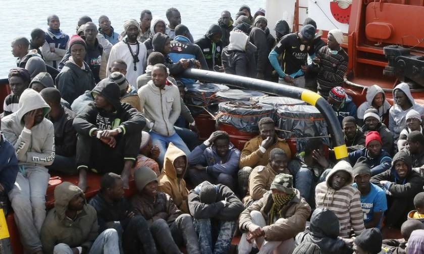 Ιταλία: Μαζικές επιχειρήσεις διάσωσης μεταναστών νότια της Σικελίας