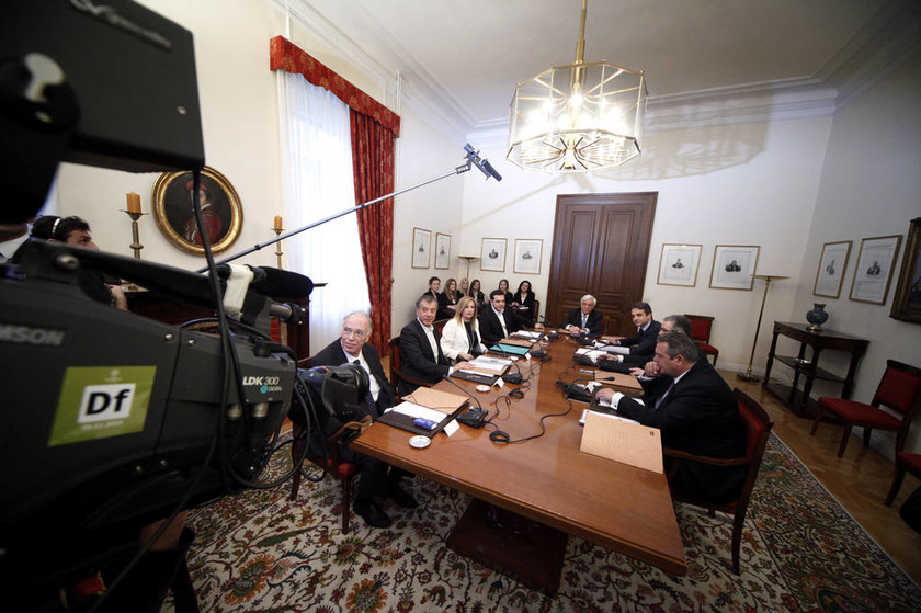 Συμβούλιο Πολιτικών Αρχηγών: Οι πρώτες φωτογραφίες από το Προεδρικό Μέγαρο