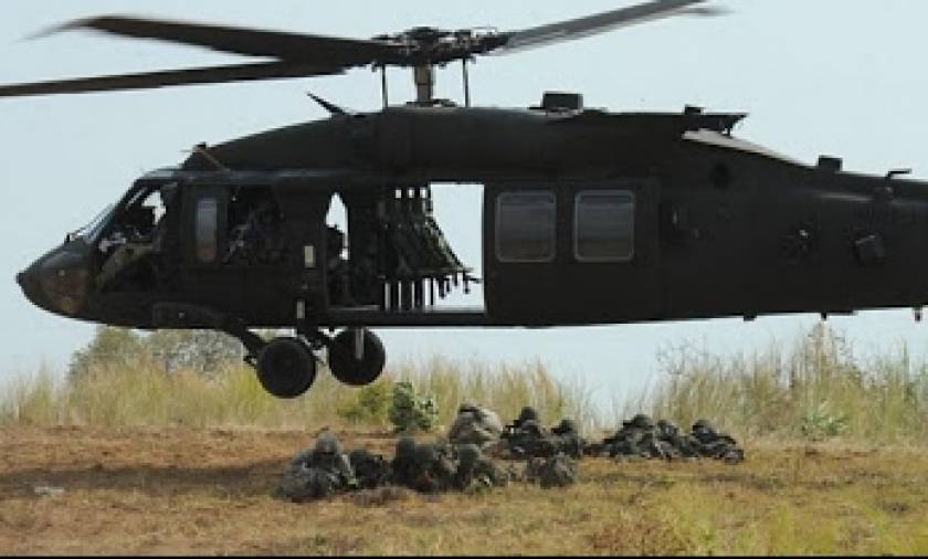 Η Αμερική παρέδωσε 8 ελικόπτερα Black Hawk στην Ιορδανία