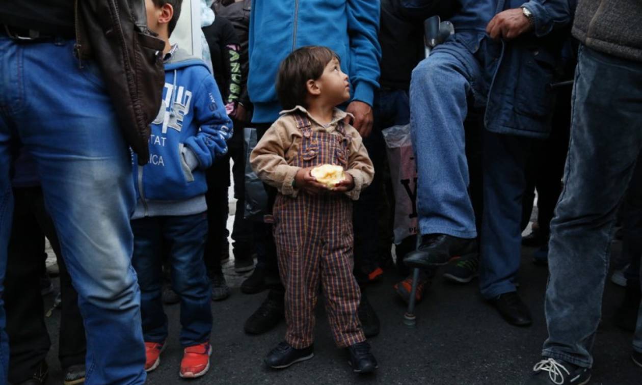 Σε 33.320 ανέρχονται οι πρόσφυγες και μετανάστες στην ελληνική επικράτεια