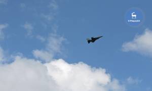 Ρόδος: Εντυπωσιακή επίδειξη από την ομάδα Ζευς με αεροσκάφος F16 (vid&pics)