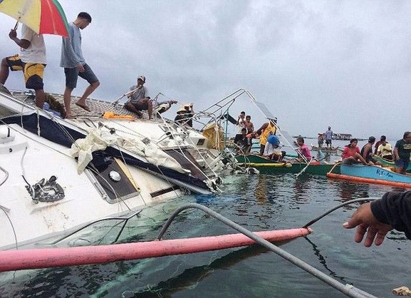 ΠΡΟΣΟΧΗ ΣΚΛΗΡΕΣ ΕΙΚΟΝΕΣ: Ανέβηκε στο ακυβέρνητο σκάφος κι αντίκρισε σορό - μούμια ιστιοπλόου