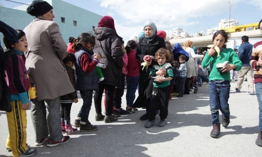 Προσφυγικό: Ξεπερνούν τις 3.000 οι εγκλωβισμένοι στον Πειραιά