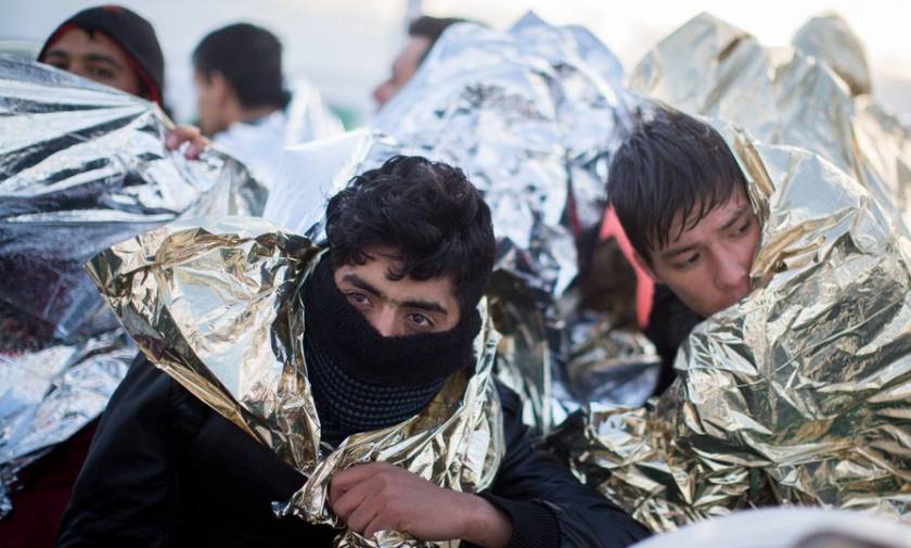 Τουρκία: Χιλιάδες πρόσφυγες ελπίζουν ακόμα και περιμένουν στη Σμύρνη