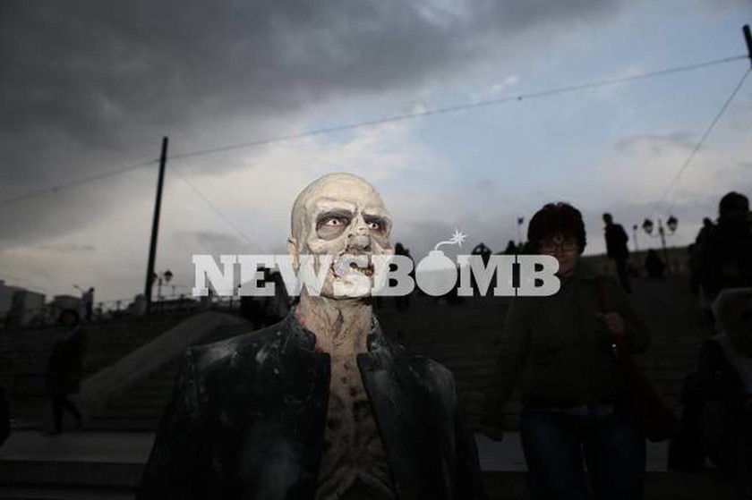Φεστιβάλ ζόμπι: Η Αθήνα γέμισε με ζωντανούς νεκρούς! (pics)
