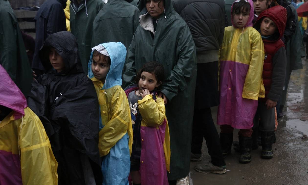 Ειδομένη ώρα μηδέν: Αντιμέτωποι με τις λάσπες και τις αρρώστιες οι πρόσφυγες