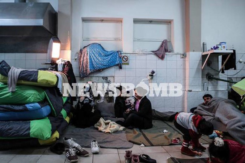 Πρόσφυγες: Το Newsbomb.gr στα Τρίκαλα (pics)