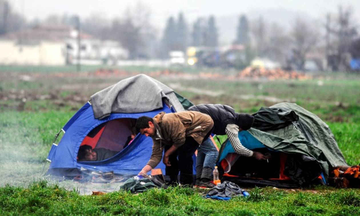 Μόνο 900 από τους 160.000 πρόσφυγες σε Ελλάδα και Ιταλία μετεγκαταστάθηκαν σε άλλα κράτη-μέλη