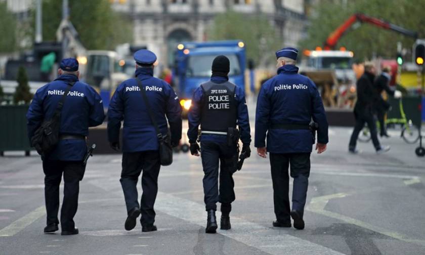 Βέλγιο: Διώξεις σε αστυνομικούς για εκβιασμό μεταναστών