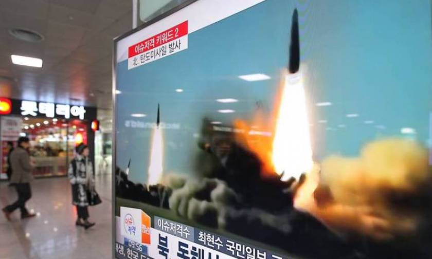 Ανένδοτη η Βόρεια Κορέα εκτοξεύει δύο νέους βαλλιστικούς πυραύλους