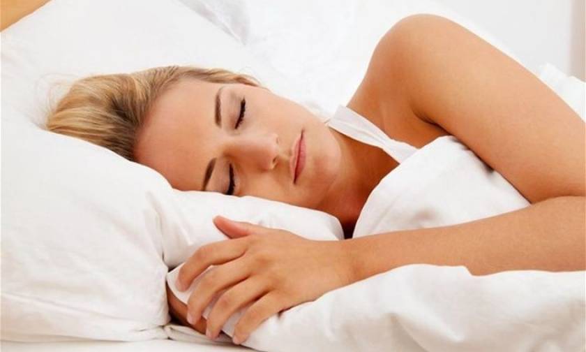 Παγκόσμια Ημέρα Ύπνου: Γιατί δεν πρέπει να στρώνετε ποτέ το κρεβάτι σας;