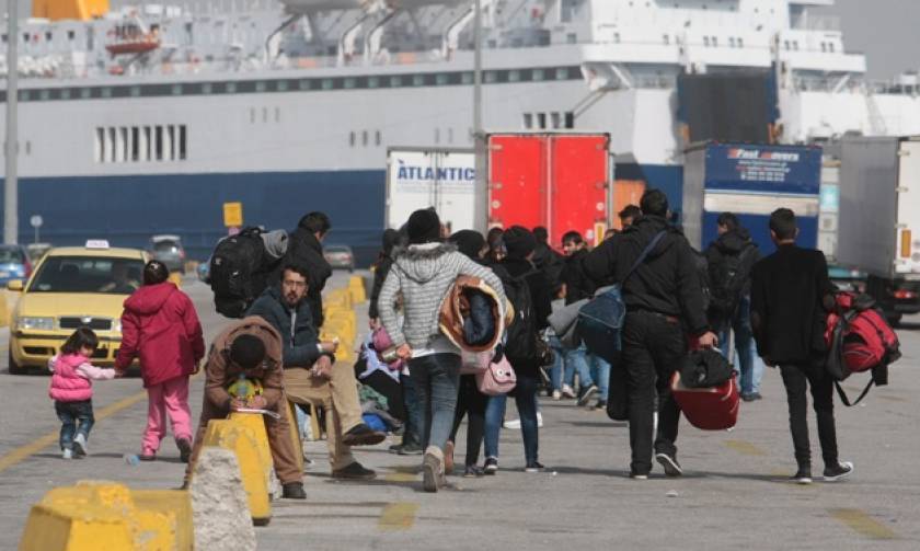 Καταπλέει τη Δευτέρα στον Πειραιά πλοίο από τη Λέσβο με 1433 πρόσφυγες