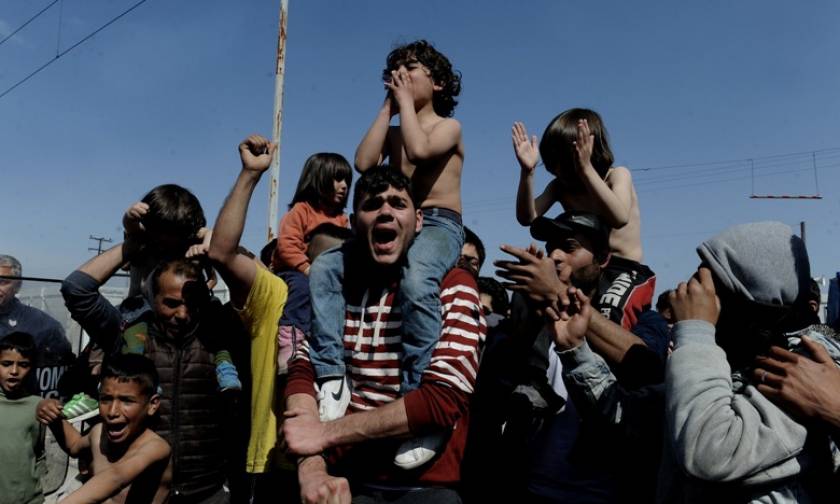 Επιβεβαίωση - σοκ της Κομισιόν: Οι πρόσφυγες της Ειδομένης θα παραμείνουν στην Ελλάδα!