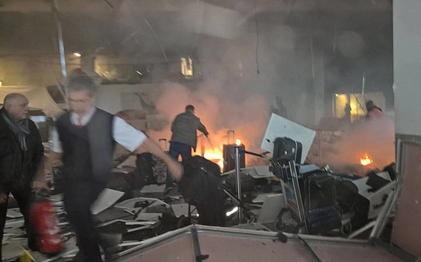 Τρομοκρατικές επιθέσεις στις Βρυξέλλες LIVE: Δεκάδες νεκροί σε αεροδρόμιο και μετρό