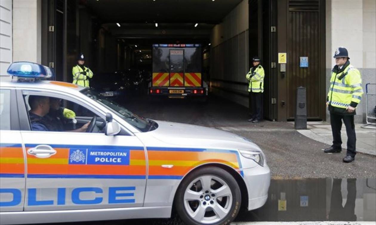 Τρομοκρατικές επιθέσεις Βρυξέλλες: Σε κλοιό ισχυρών μέτρων ασφαλείας πλέον η Βρετανία