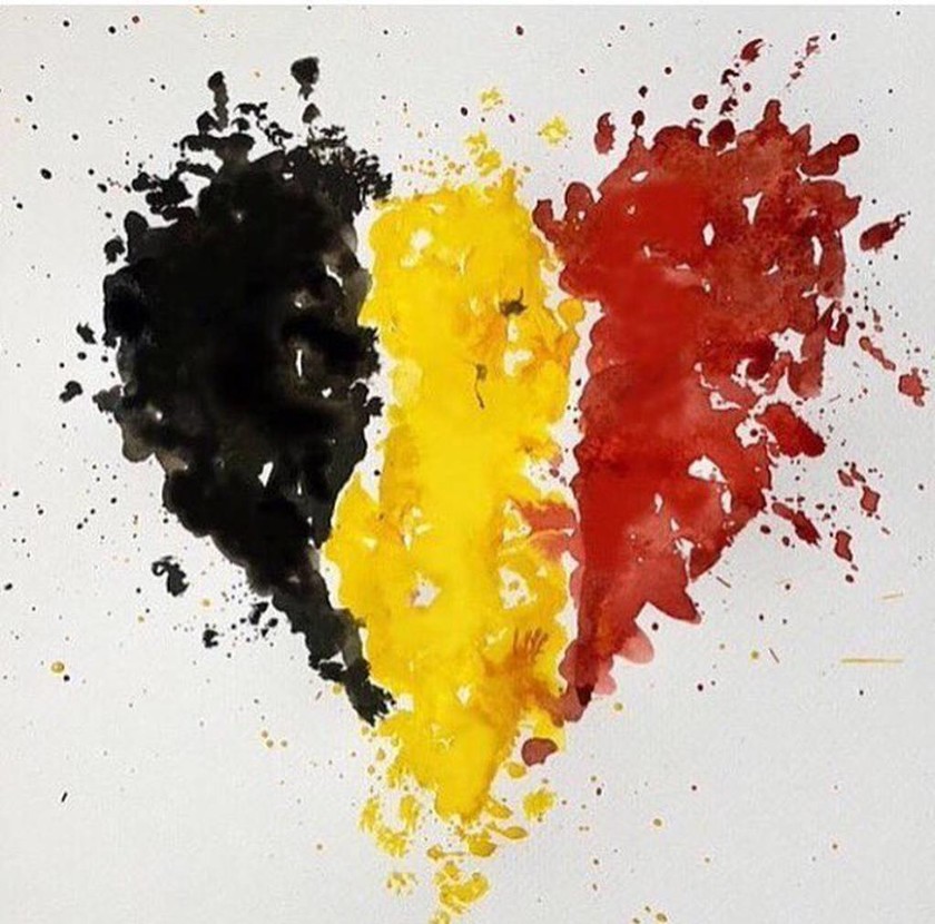 Τρομοκρατικές επιθέσεις Βρυξέλλες: Ο Τεν Τεν δακρύζει για το μακελειό στο Βέλγιο (pics)