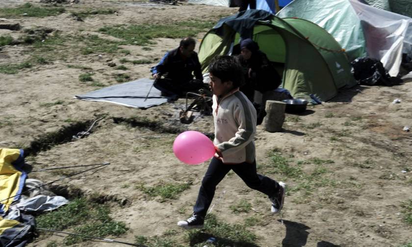 Προσφυγικό: Περιοδεία Ξανθού στην Ειδομένη - Επιδεινώνεται η κατάσταση από την αποχώρηση των ΜΚΟ