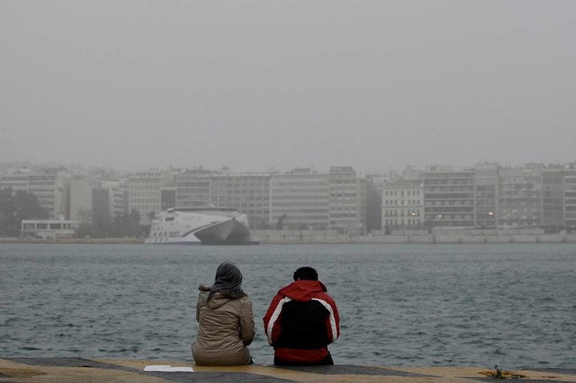 Αφρικανική σκόνη: Τι συνέβη την Τετάρτη στο λιμάνι του Πειραιά και έψαχναν τα πλοία;