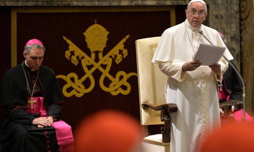 Πάπας Φραγκίσκος: Πίσω από τις επιθέσεις βρίσκονται διακινητές και έμποροι όπλων